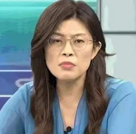 万万没想到，郑丽文竟然提出了这么犀利的问题！她问：“如果有一天，我们真的和解放军