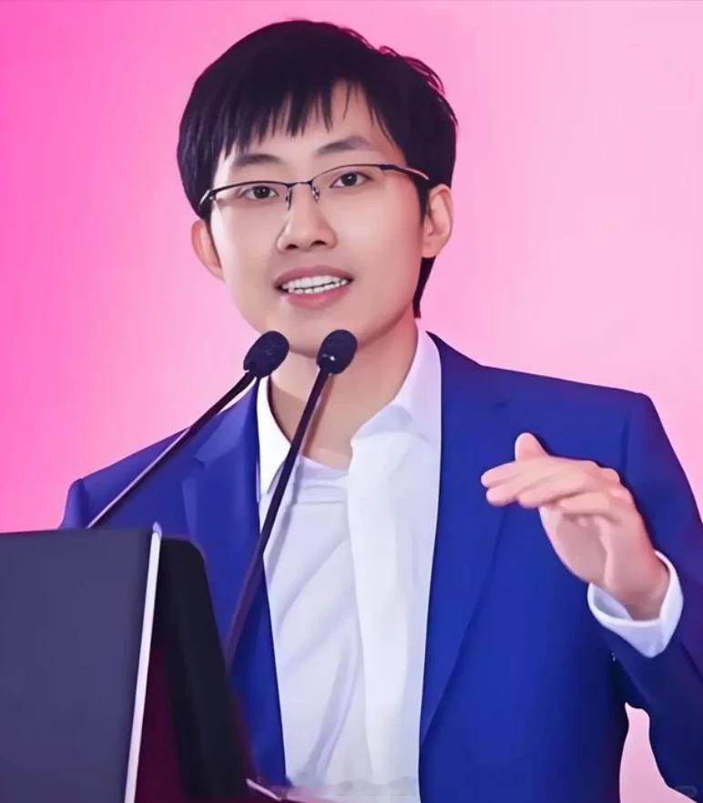 DeepSeek为什么坚持开源其实DeepSeek思路很清晰：不追求利润最大化