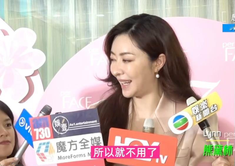 郭富城和方媛三胎即将出生，记者问旧爱熊黛林会不会送祝福，熊黛林婉拒回应：“我有看