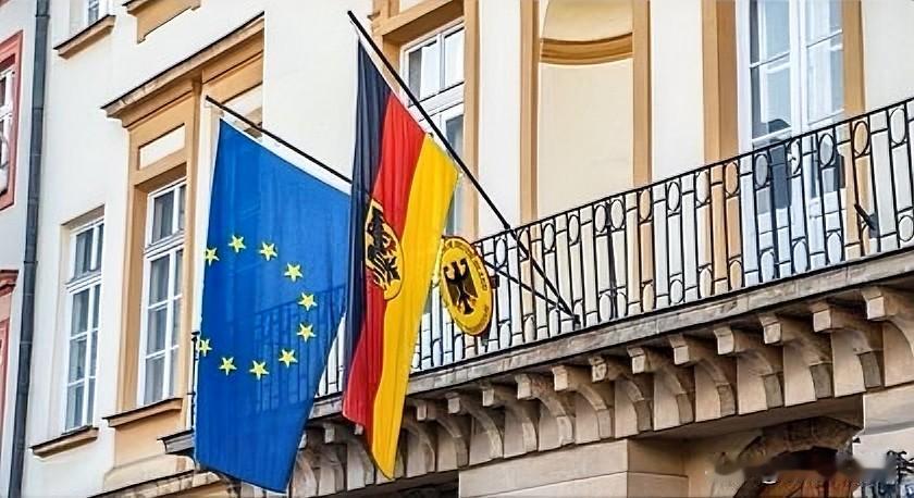 德国《柏林报》：乌克兰就算做梦也没有机会击败俄罗斯。首先，你必须清楚，乌克兰武装