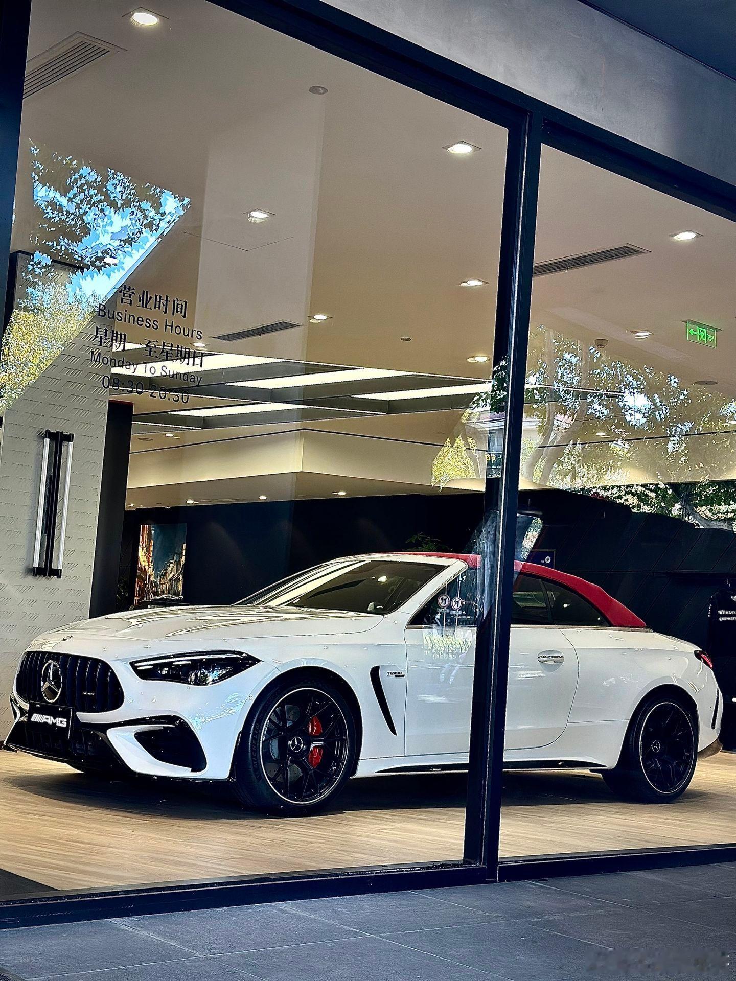 大v聊车CLE53敞篷红顶是真的帅！