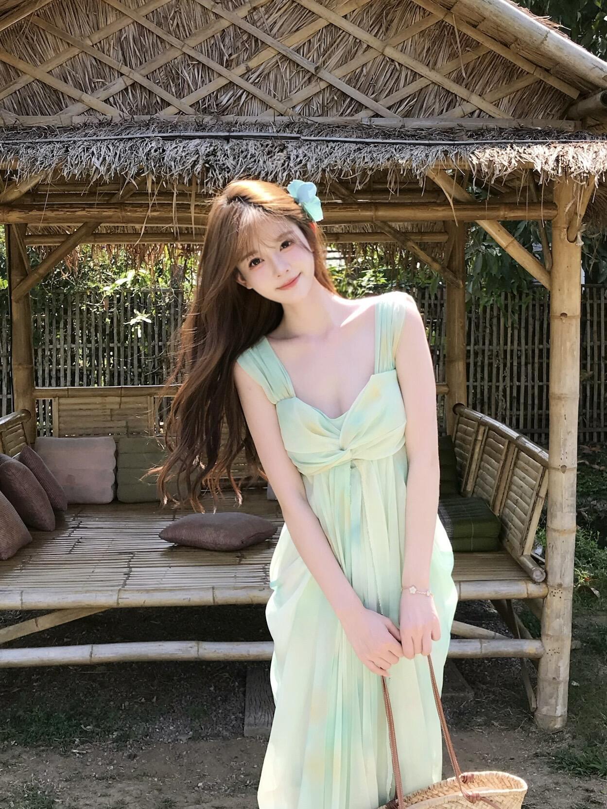 🧚🏻‍♂🍃✨薄荷味的夏天在清迈奶奶厨房菜园子旁的茅草屋拍的🛖这里真的好