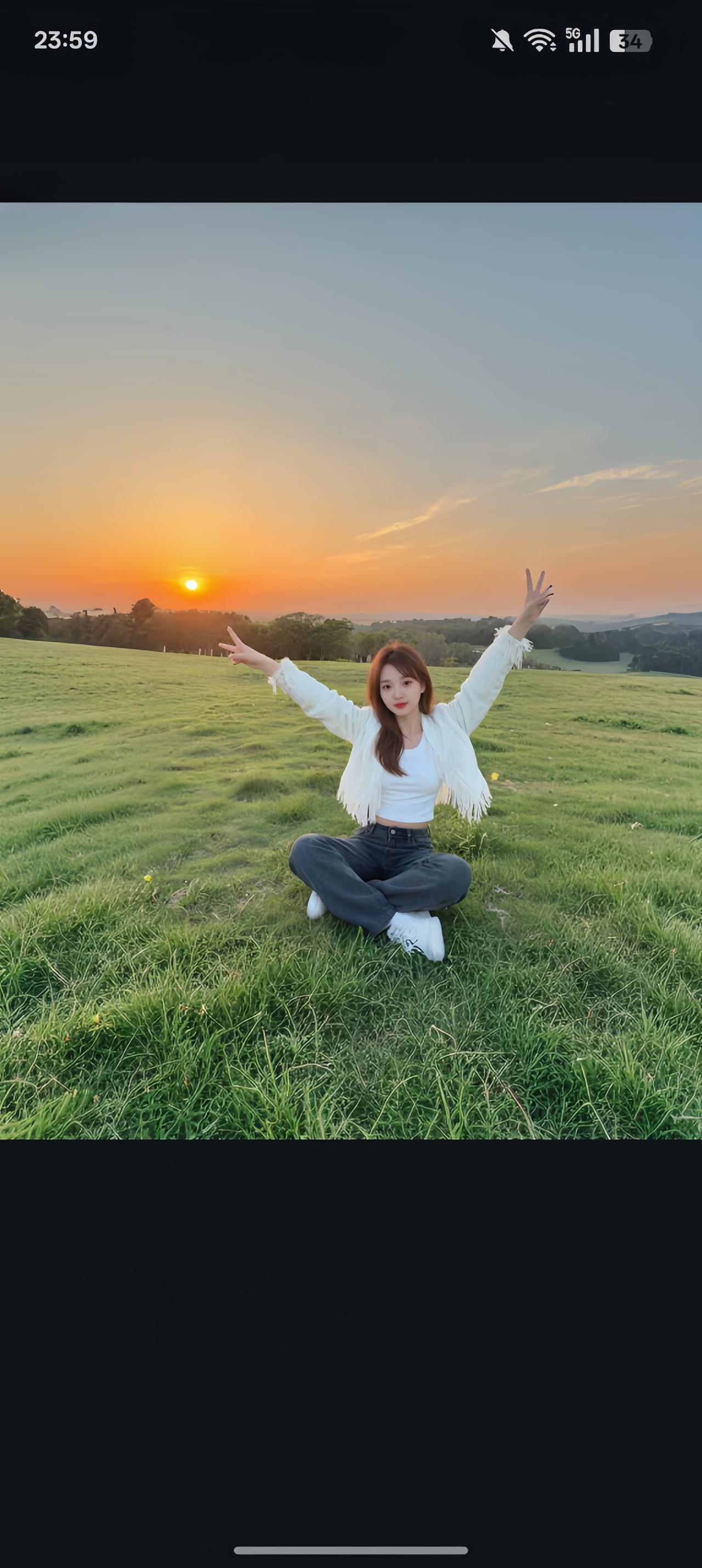 这两种感情完全不冲突，亲情负责兜底，友情负责锦上添花。咱们在这个世上活着，既有家