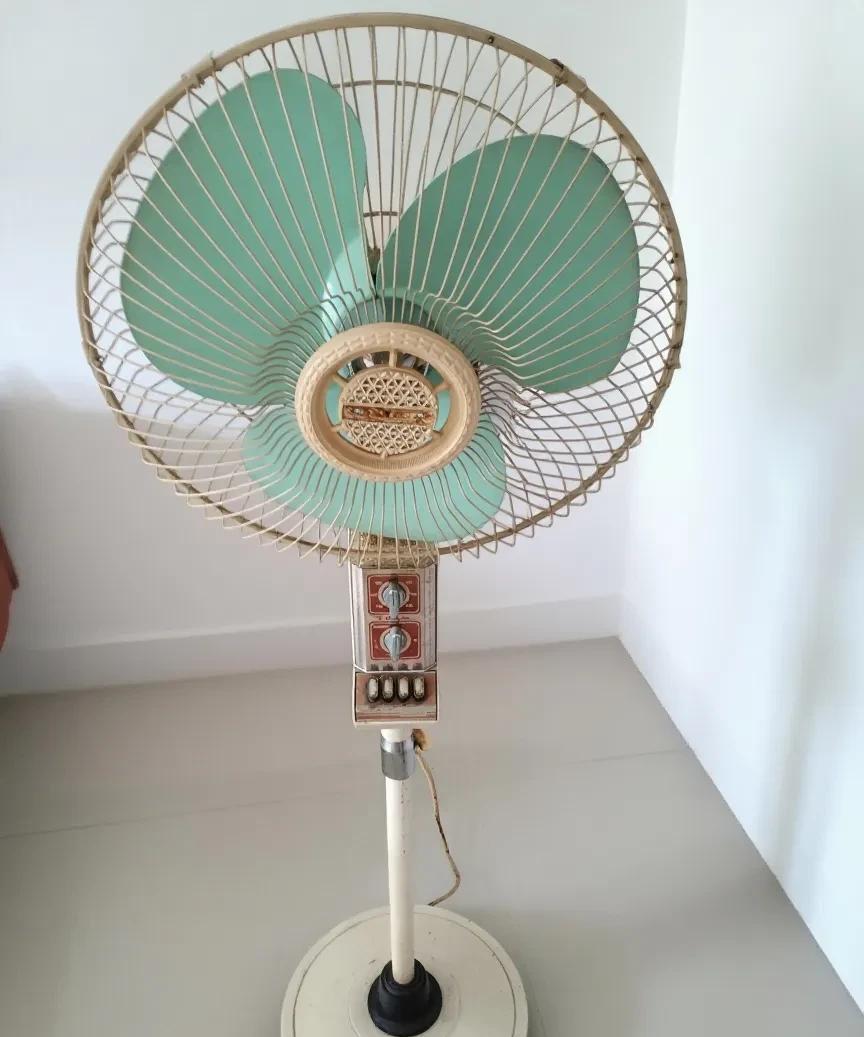 说说我家使用时间最久的一件家用电器，已经用了37年，现在还在用，还没有光荣下岗。