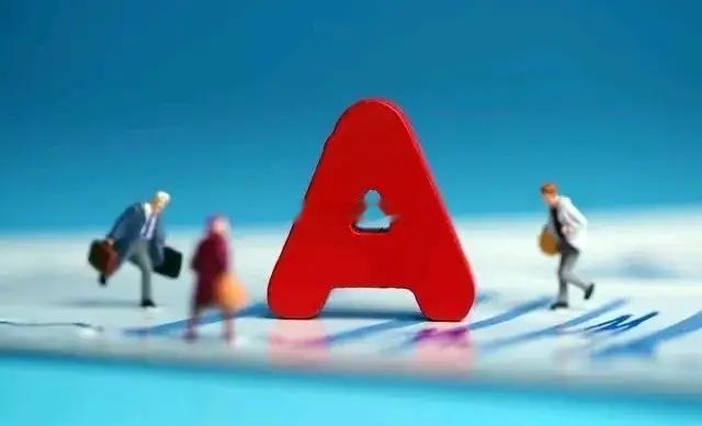 昨晚讨论最多的依然是人工智能Ai应用(SD和DS)，其他的商业航天、化工涨价、有