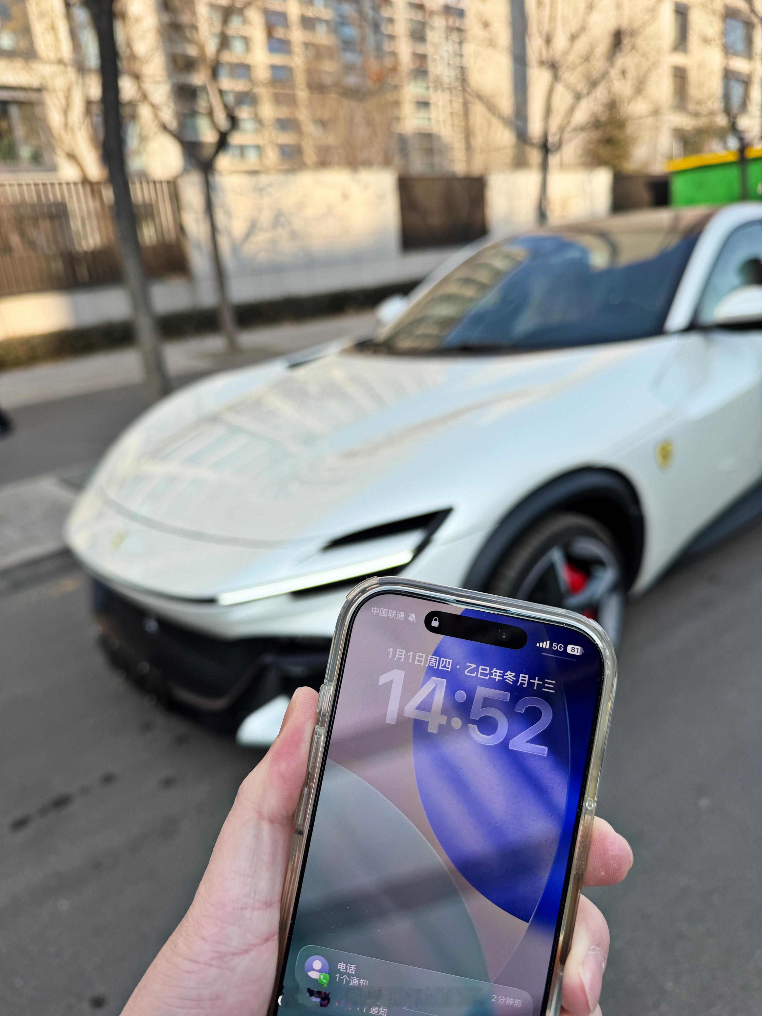 马年第一天，帮Boss迎接一台骏马法拉利Purosangue验车