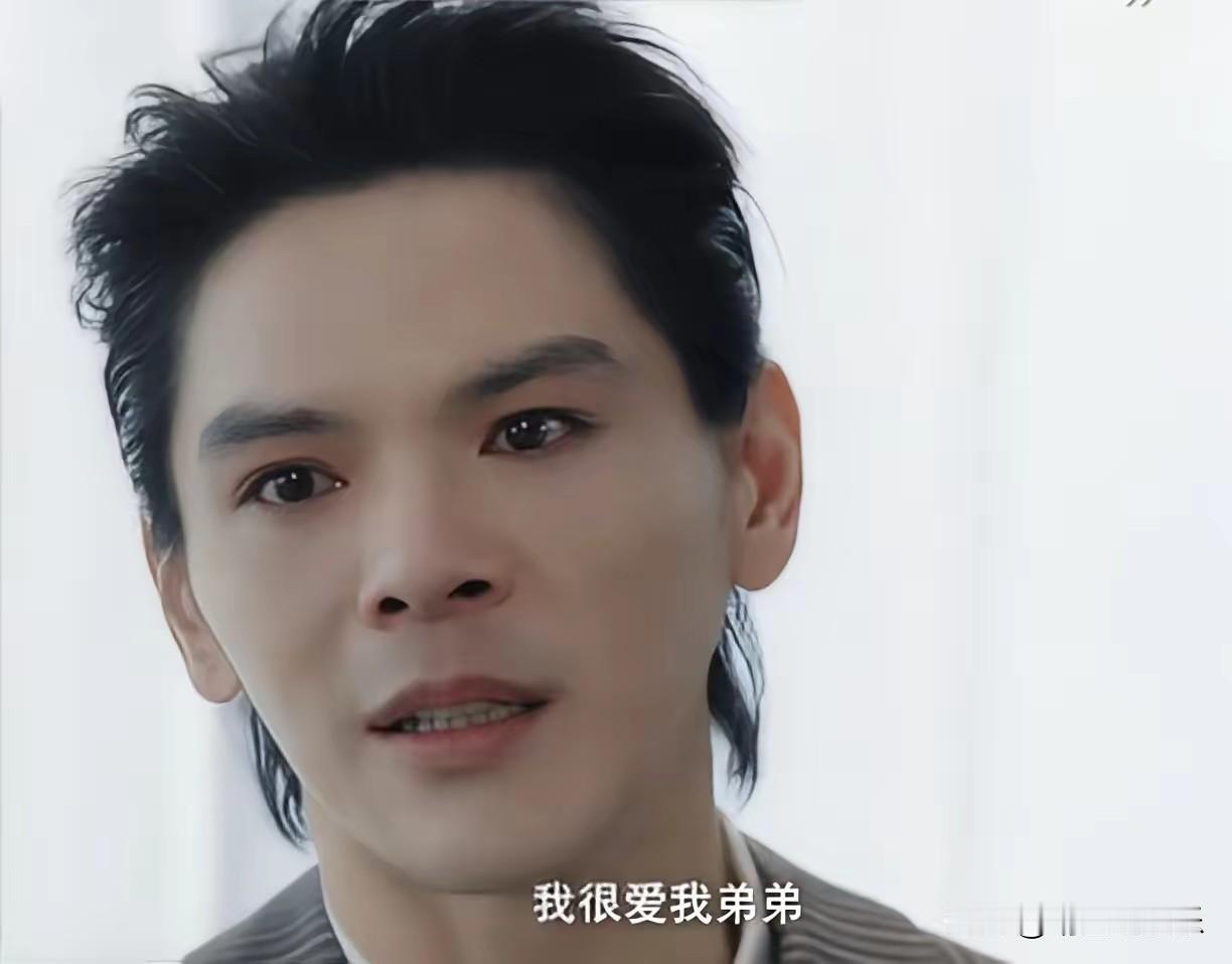 向佐这回真挺爷们的！对着镜头公开喊话爸妈：“我弟有心理疾病，你们能不能别再在