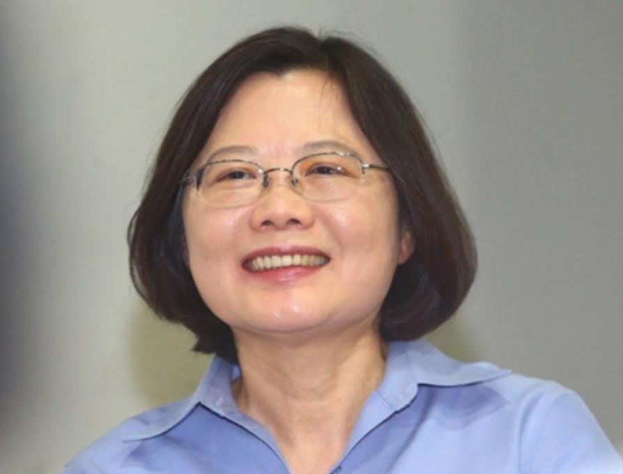 蔡英文表态了！蔡英文（8月28日）在社交平台写道：“我的心与所有受尼泊尔和西藏灾