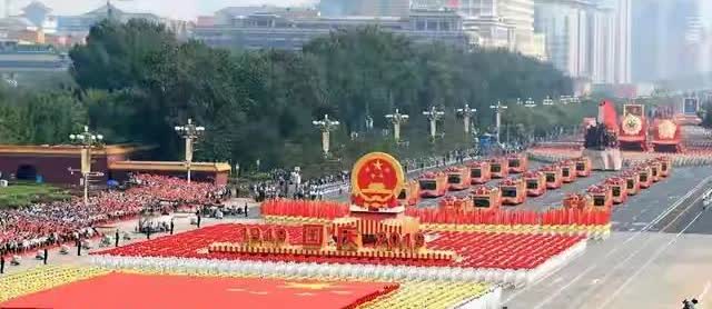 中国9.3阅兵，没吃到中国糖果的特朗普生气不来了，但又要装着这天很忙，要会见波兰