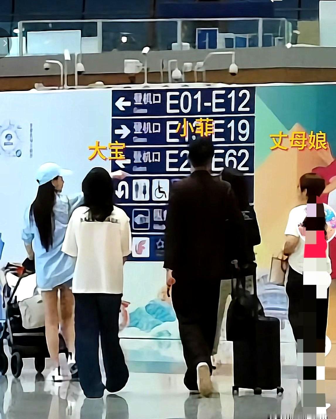 谁敢信？汪小菲家的大宝贝小玥儿，这次回北京竟然靠三件大T恤就轻松拿捏了全场的关