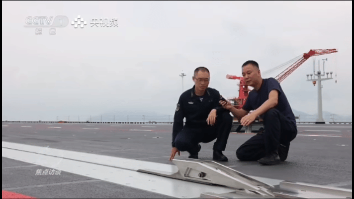 12月26日，据央视新闻报道，近日央视记者披露福建舰海上训练画面中，电磁弹射系统