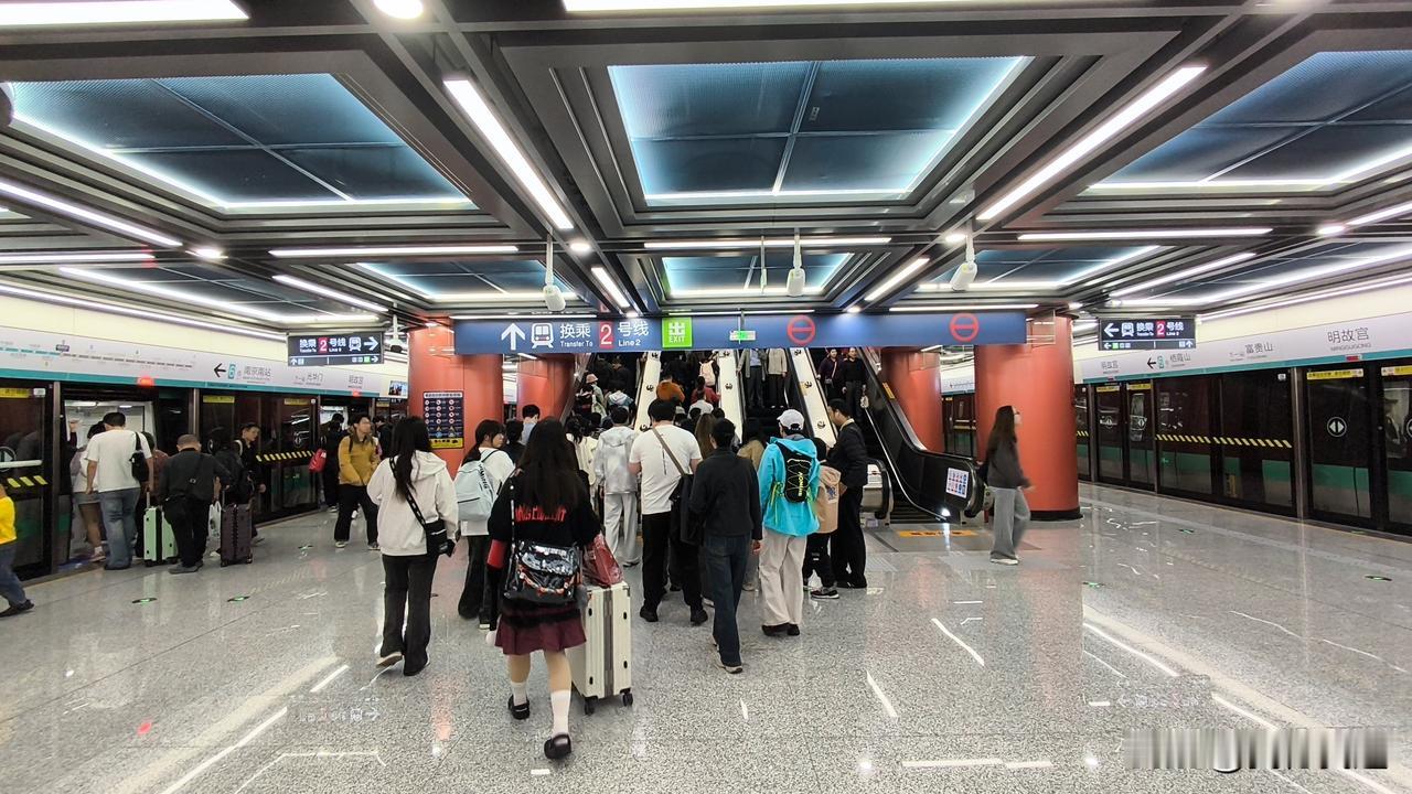 南京地铁6号线南段通到南京南站这步操作，真的是把之前南站换乘的痛点直接戳中解决了