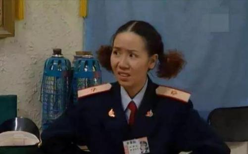 1988年，“中国最丑女演员”杨青到北影面试，监考老师对她说：“你的形象太差了，