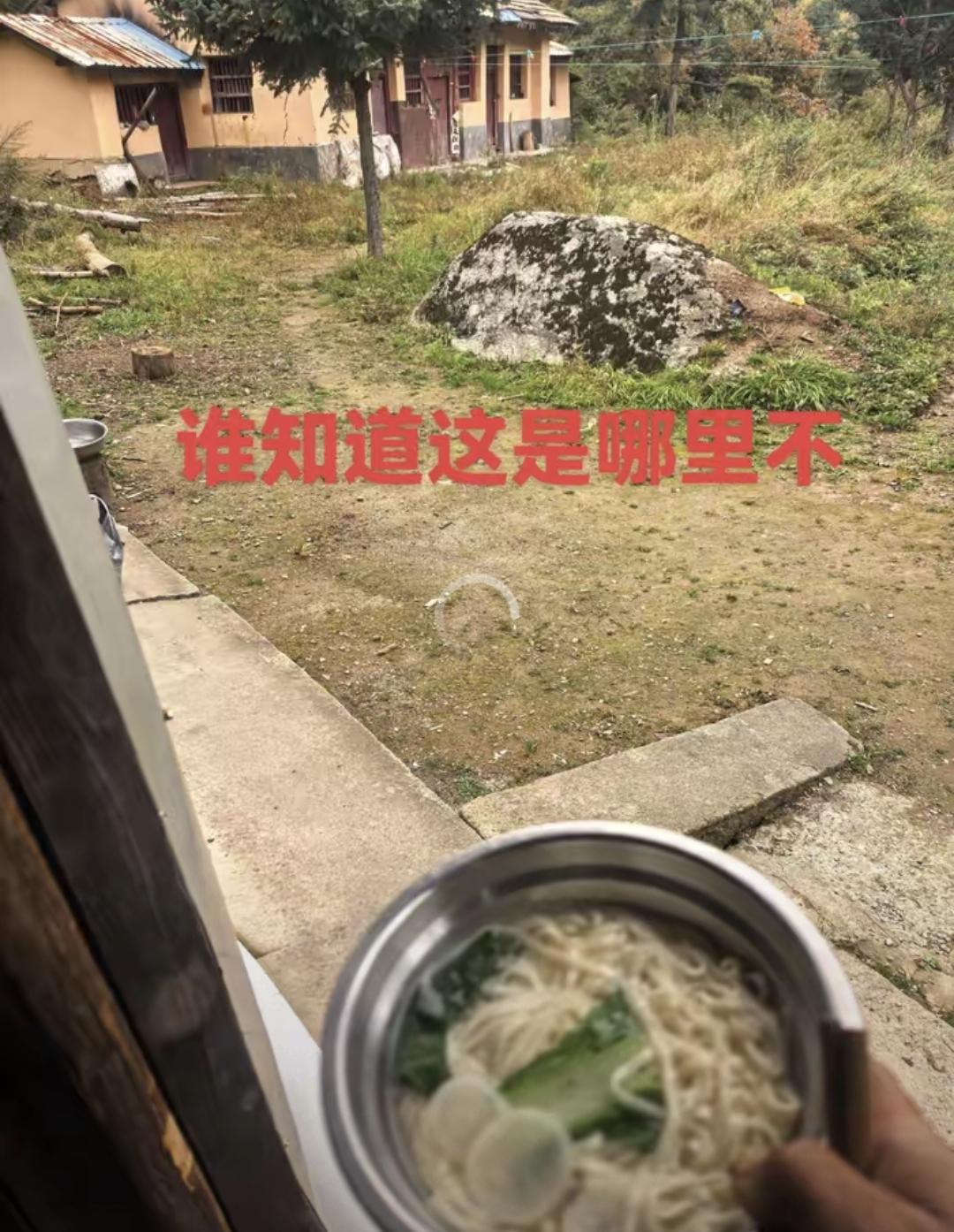 最近我发现好多沐浴露都加了月桂醇，这玩意儿本来是洗洁精原料，往洗洁精里加一瓶才几