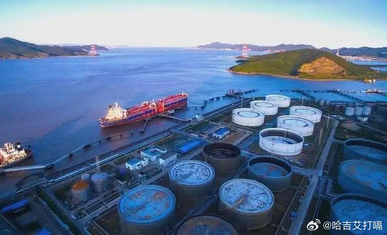 凤凰新闻【如果继续打下去，中东被打成了废墟，谁得利？】毫无疑问，剩下的其他有油气