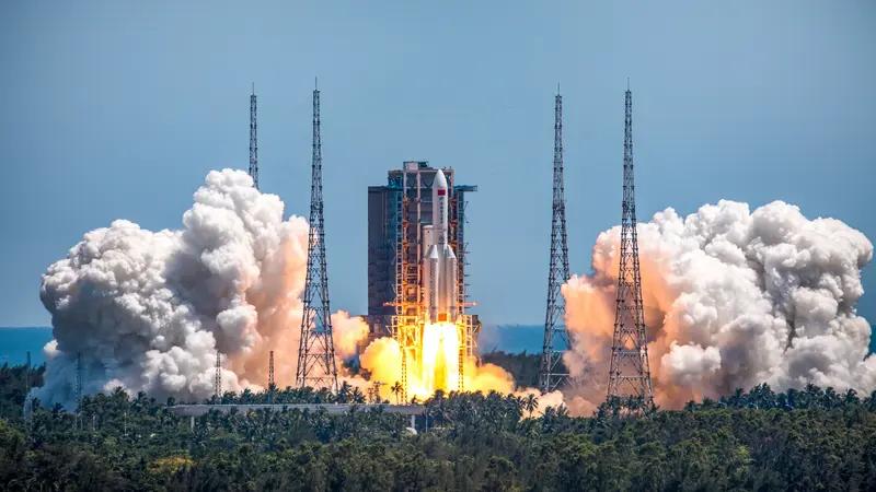 根据最新的航警信息和官方公告，长征十二号甲（CZ-12A）运载火箭的具体发射时间