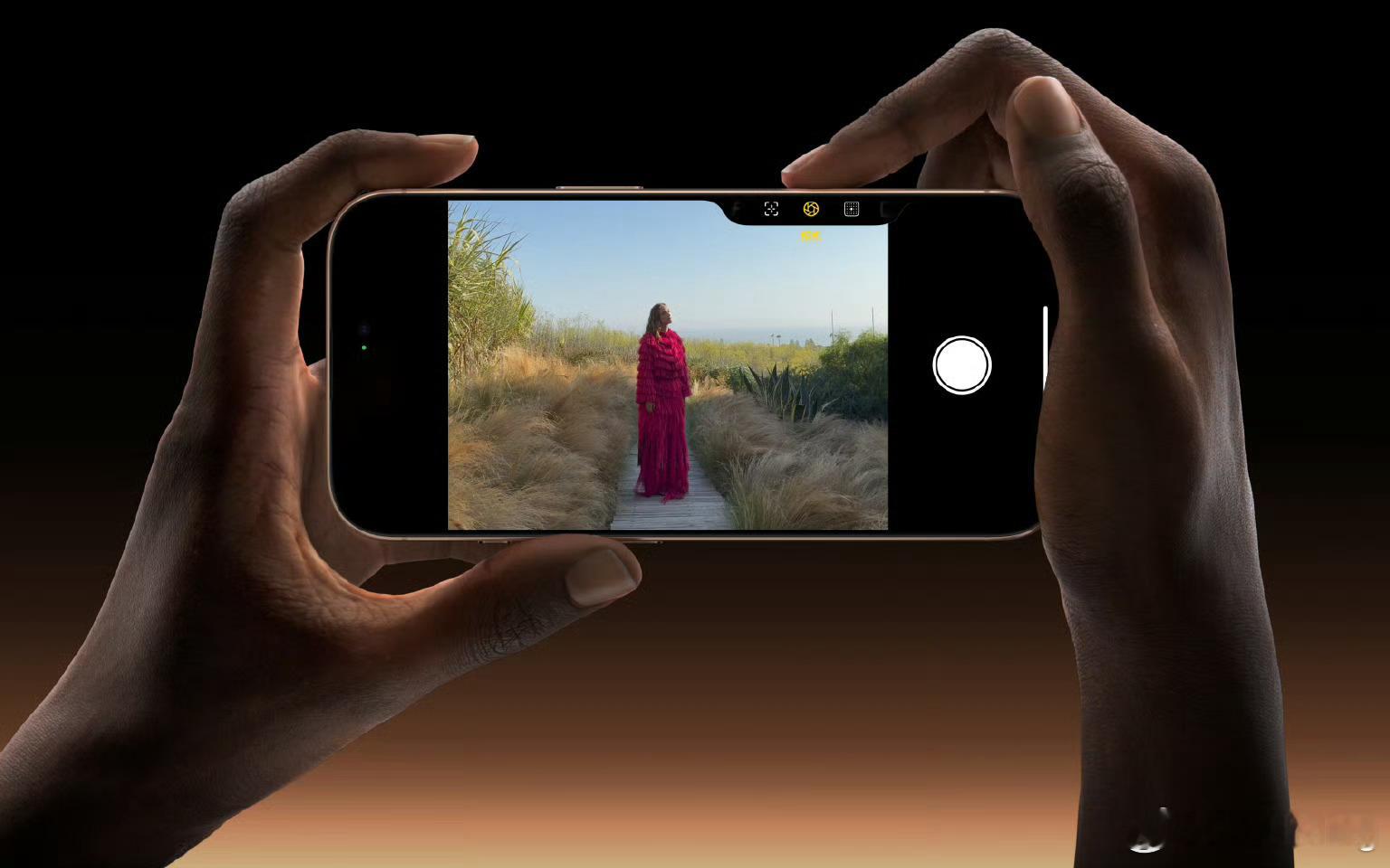 iPhone拍照键或被取消坦白说这个相机按键确实有点多余，我买了iPhone1