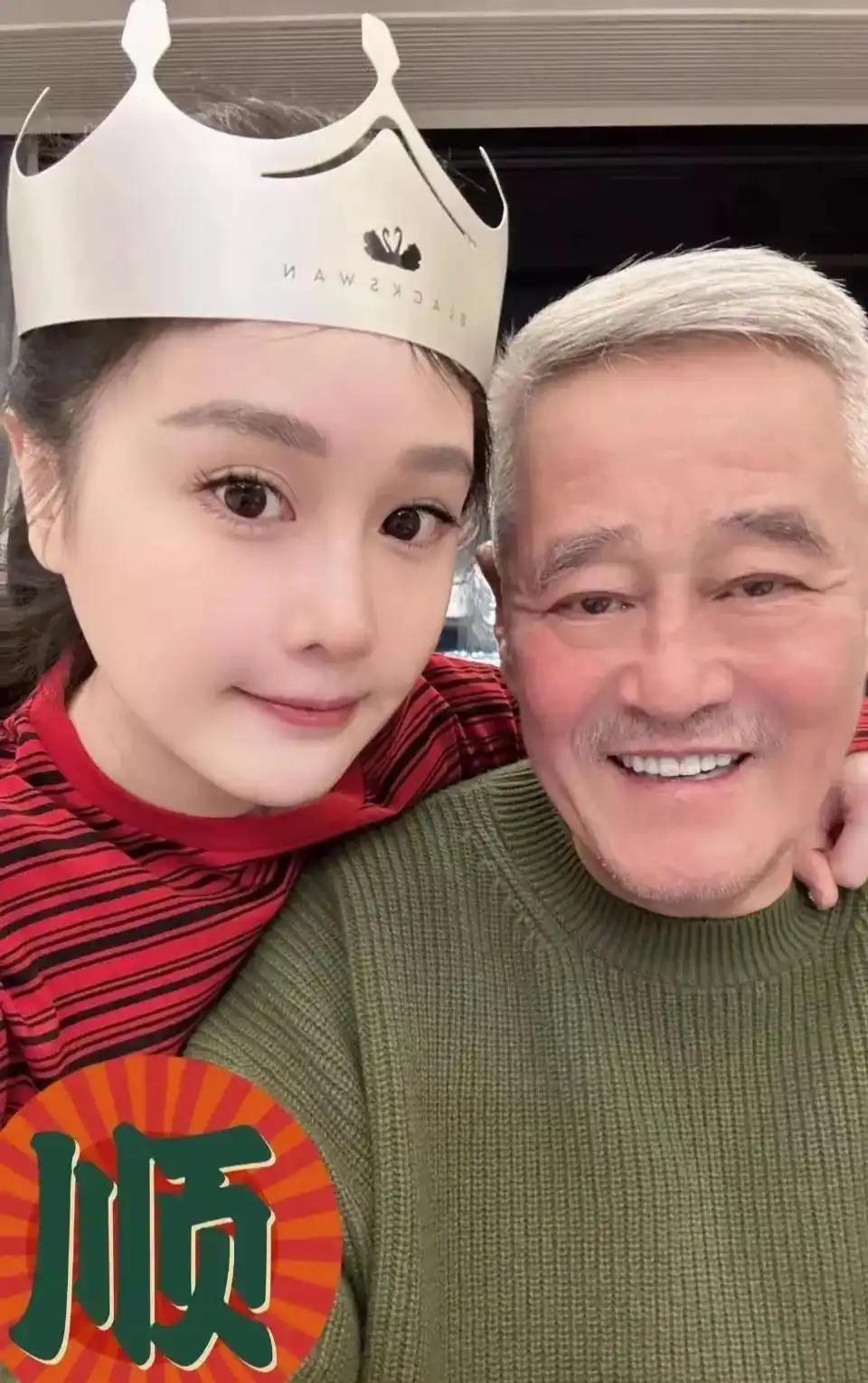 还是赵本山做人明白！ 赵本山对球球说，人生最成功的只有两件事，赚钱不在其中。