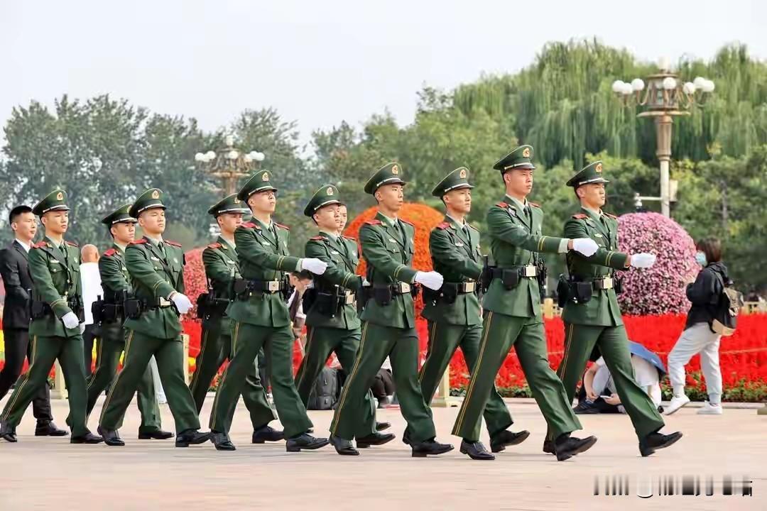 踩红线就打！解放军拿美军开刀，通告全球：台独退路已断美军又想在台海玩“航行