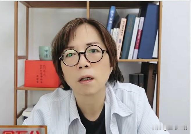 黄智贤：“翁晓玲没有人性”针对国民党立委翁晓玲删减赖清德的机要费，媒体人