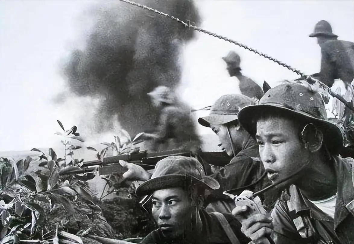 1984年7月12日，越军总参谋长黎仲迅亲赴前线督战。他们集结了18000名精锐
