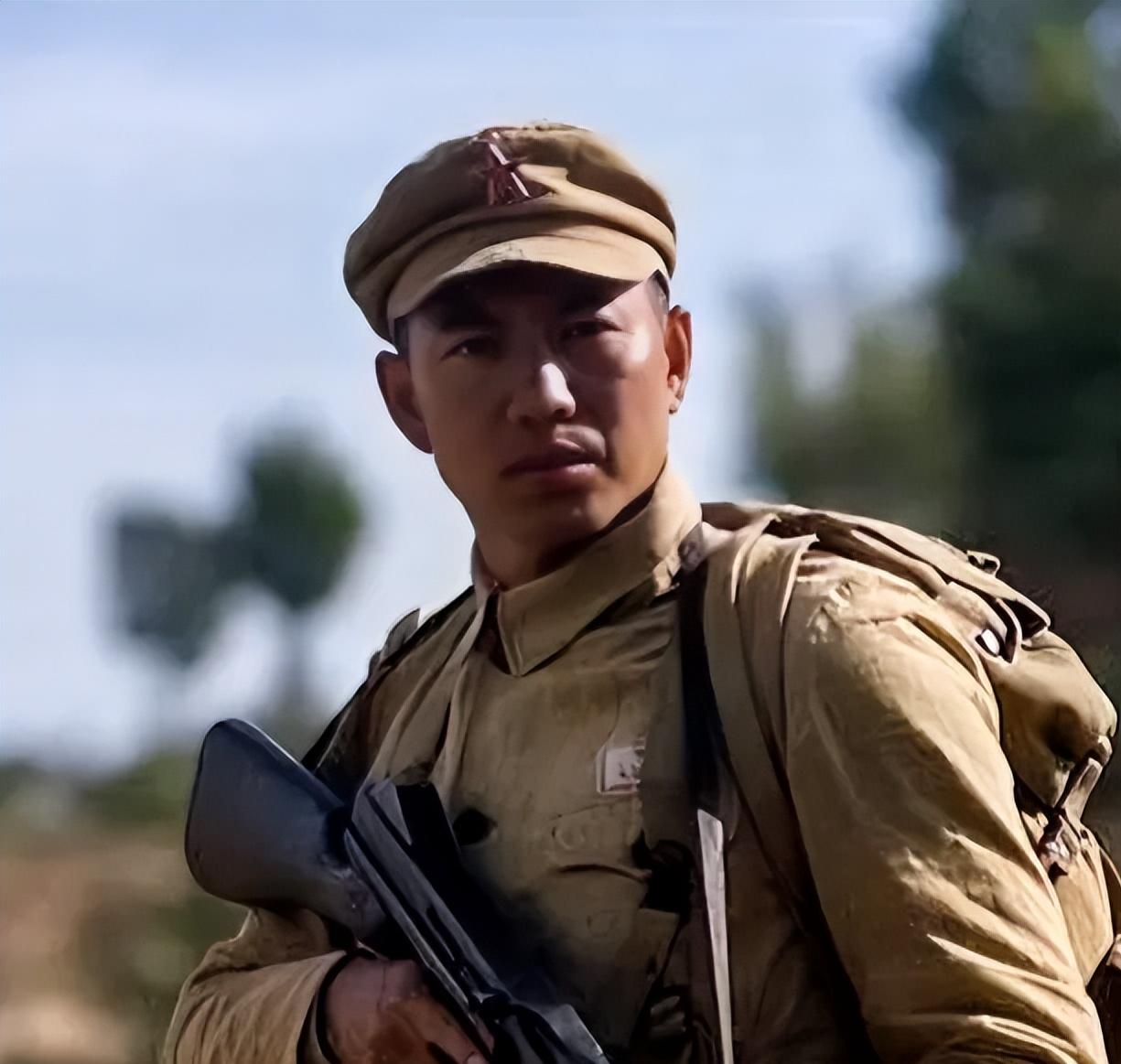 1955年，27岁的新四军周元官复员返乡，媒婆介绍一个有6个孩子的寡妇给她。