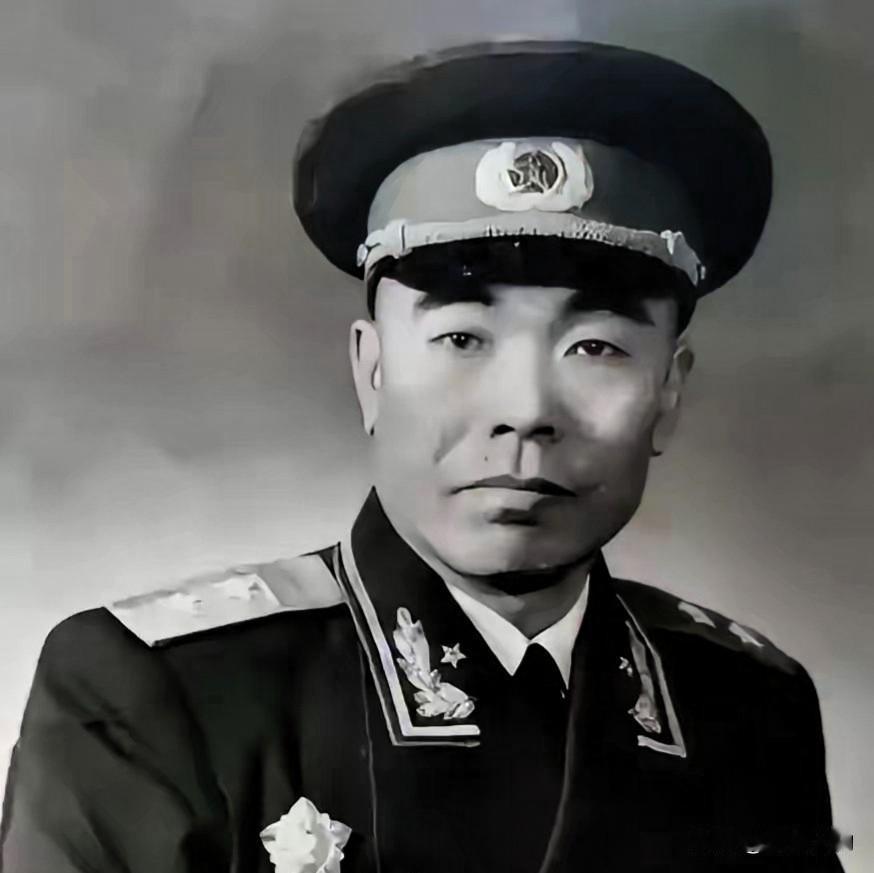 1948年10月17日，曾泽生率领两万六千滇军官兵在长春起义，加速长春解放。消息