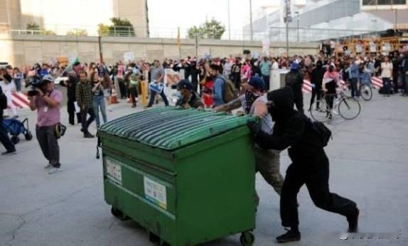 ICE执法困境的真相真相往往会被淹没，因为某些组织靠非法移民为其摇