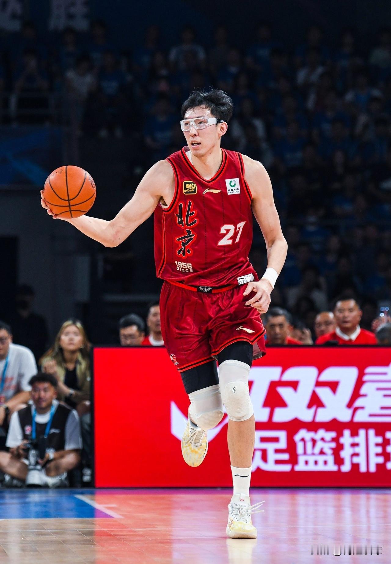 开赛五连胜！北京97：46大胜四川，看看球员数据，谁发挥出色？！01、斯佩尔