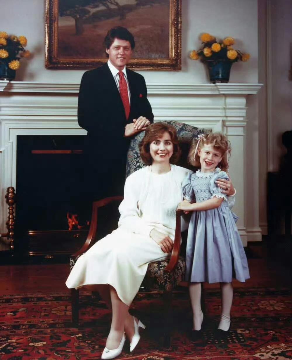 1978年32岁的克林顿成为阿肯色州州长​​​一封2018年由爱泼斯坦弟弟