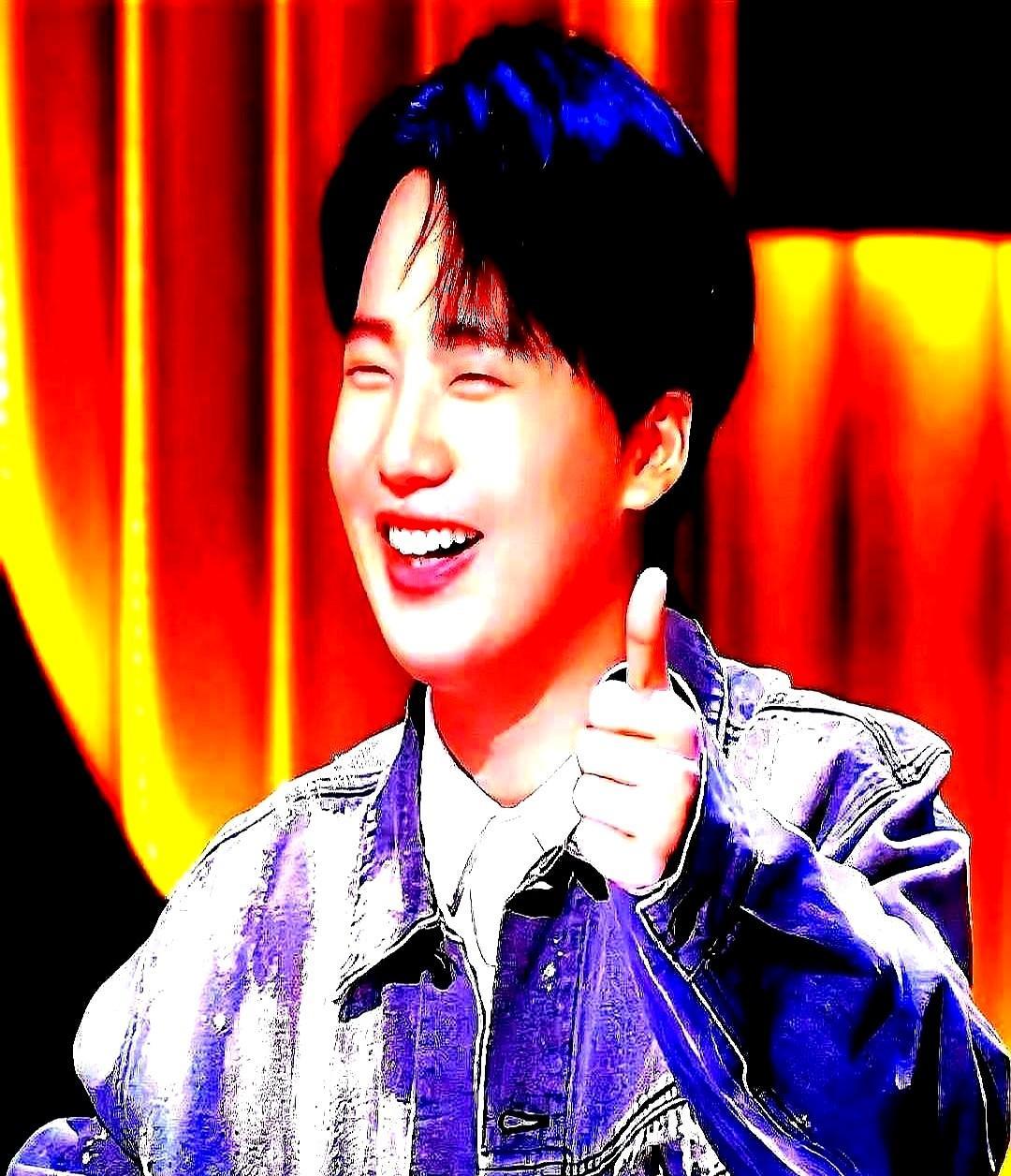 阎鹤祥憋着坏笑，当着于谦的面突然问郭麒麟：“你管他叫什么？”就等着那句“亲爸爸