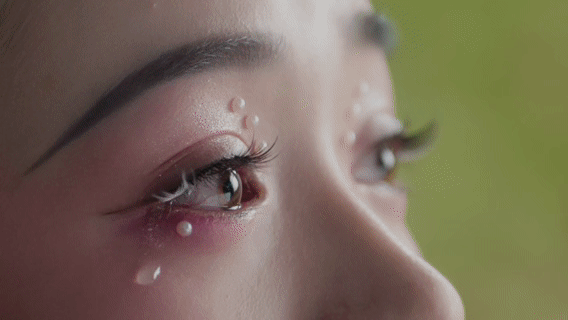  《水龙吟》最意难平的错过，当属白素车与池云！他是活泼跳脱的痴情少年，为她坚守承