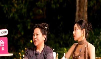 邓传理问李嘉格妈妈薄永霞说，你女婿是不是长的很帅？薄永霞：我也是醉了，你没看过