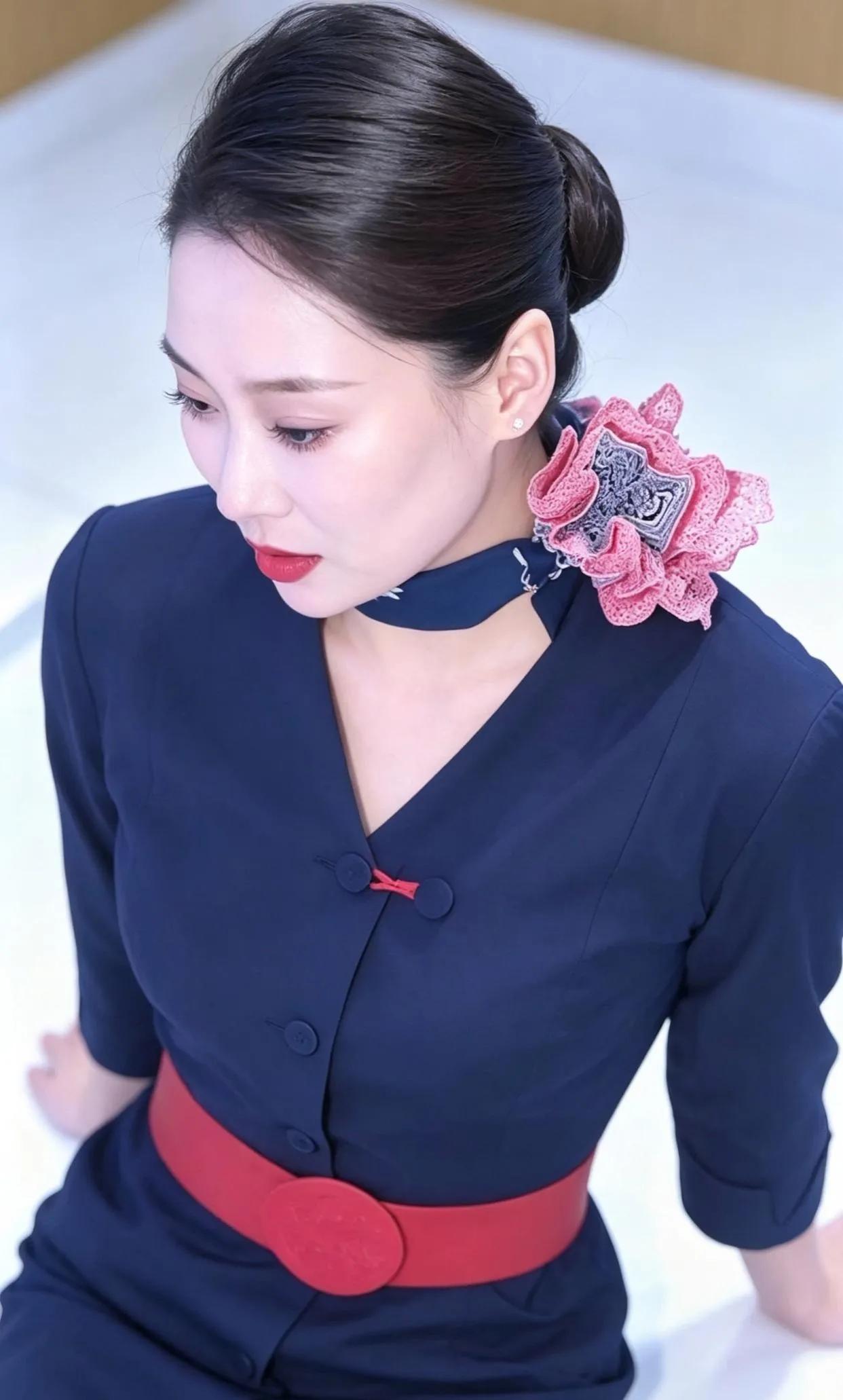 端庄秀美！