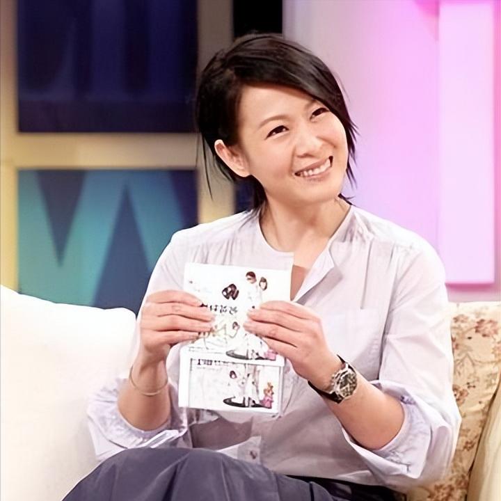 刘若英41岁才结婚，婚后三年没少折腾备孕。中医西医都试了，喝中药打促排针，还飞国