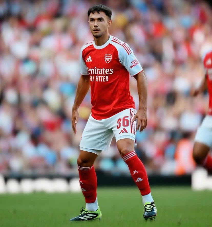 我觉得苏比门迪现阶段要么把位置往前提提，远离危险区域，要么就歇歇轮换一下，这样对