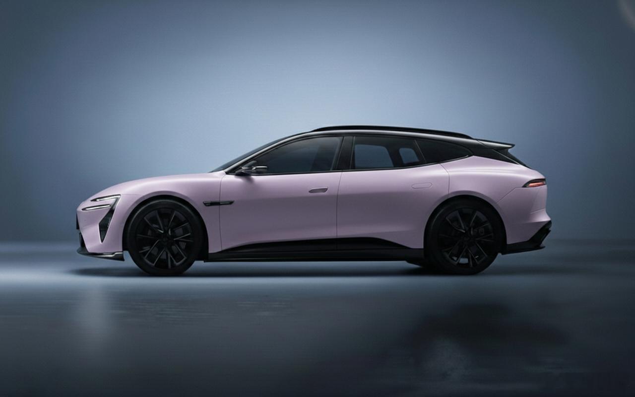 阿维塔06T阿维塔新车命名阿维塔06t做了一堆悬浮顶的阿维塔06T的效果图，悬