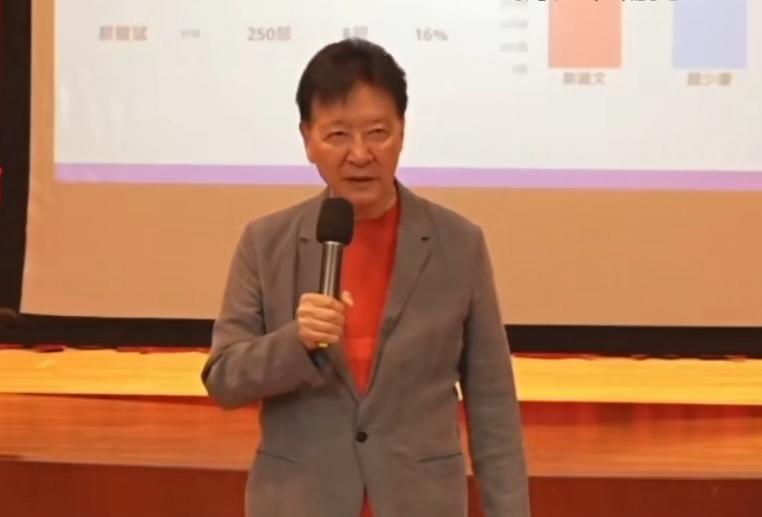赵少康真是以小人之心度君子之量，10月13日上午，作为郝龙斌的嘴替，赵少康召开记