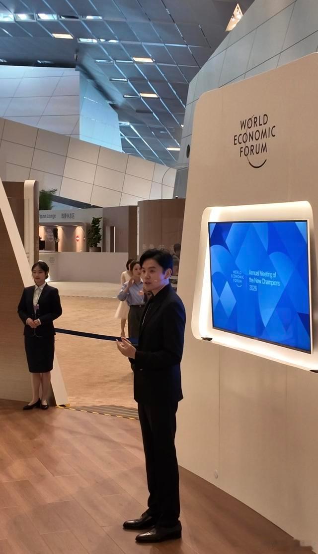 俞浩称核心管理层离职率非常低6月24日，追觅创始人俞浩在“2026夏季达沃斯论