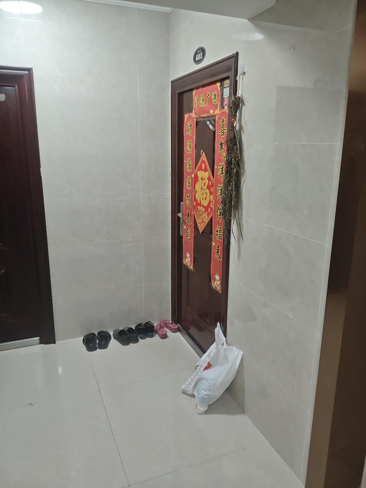 “钱再多，不如健康重要”，这话太对了。在当下，大家为了钱没日没夜地干，压力大得像