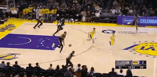 这是文班的独门绝技，我敢说整个联盟就没第二个人能做到…大家别不信，看看图片就知