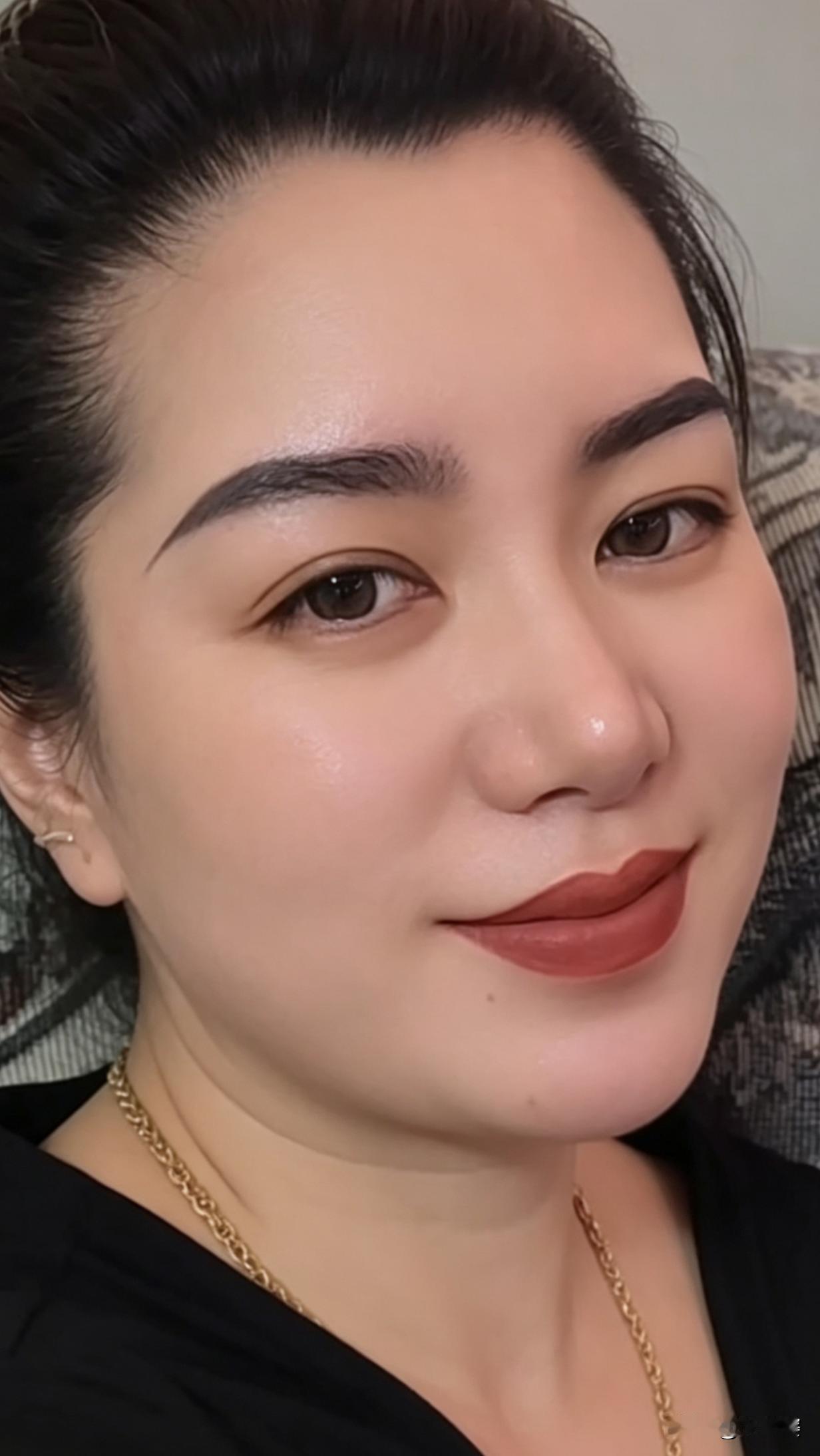 四十多岁了，美不美你说了算？