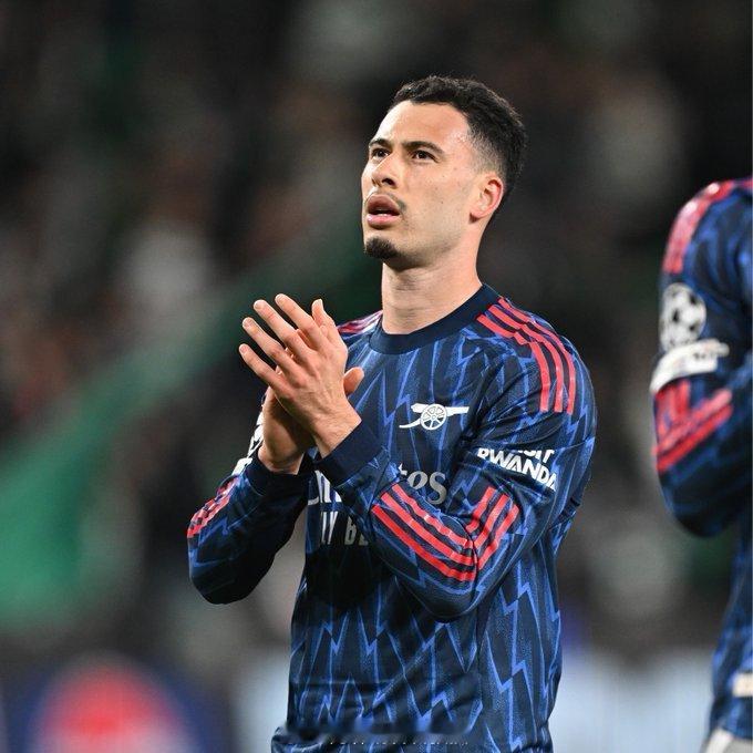 BBC名记SamiMokbel表示有5名球员在阿森纳出售名单当中，用以平衡去年