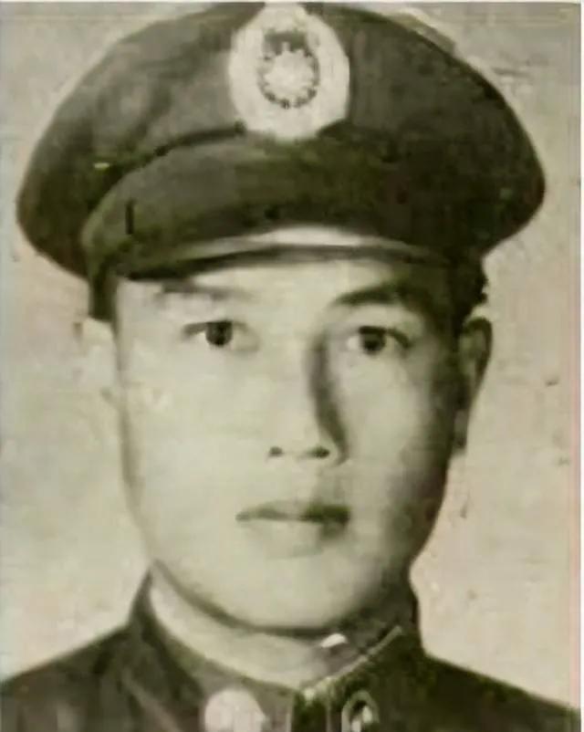 金门战役幸存政委陈利华，1981年赴刑场前向台湾宪兵坦言：我不是国军军官，真实身