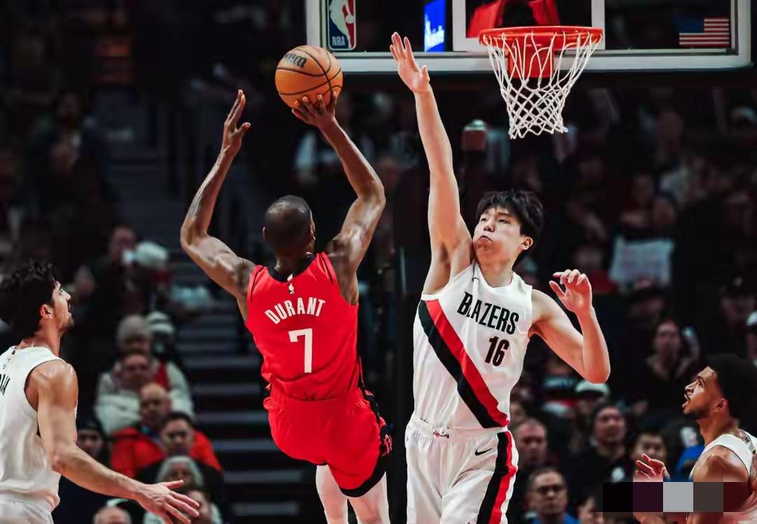 杨瀚森的效率还是太低，对位杜兰特成为他职业生涯的辉煌履历……！开拓者103-