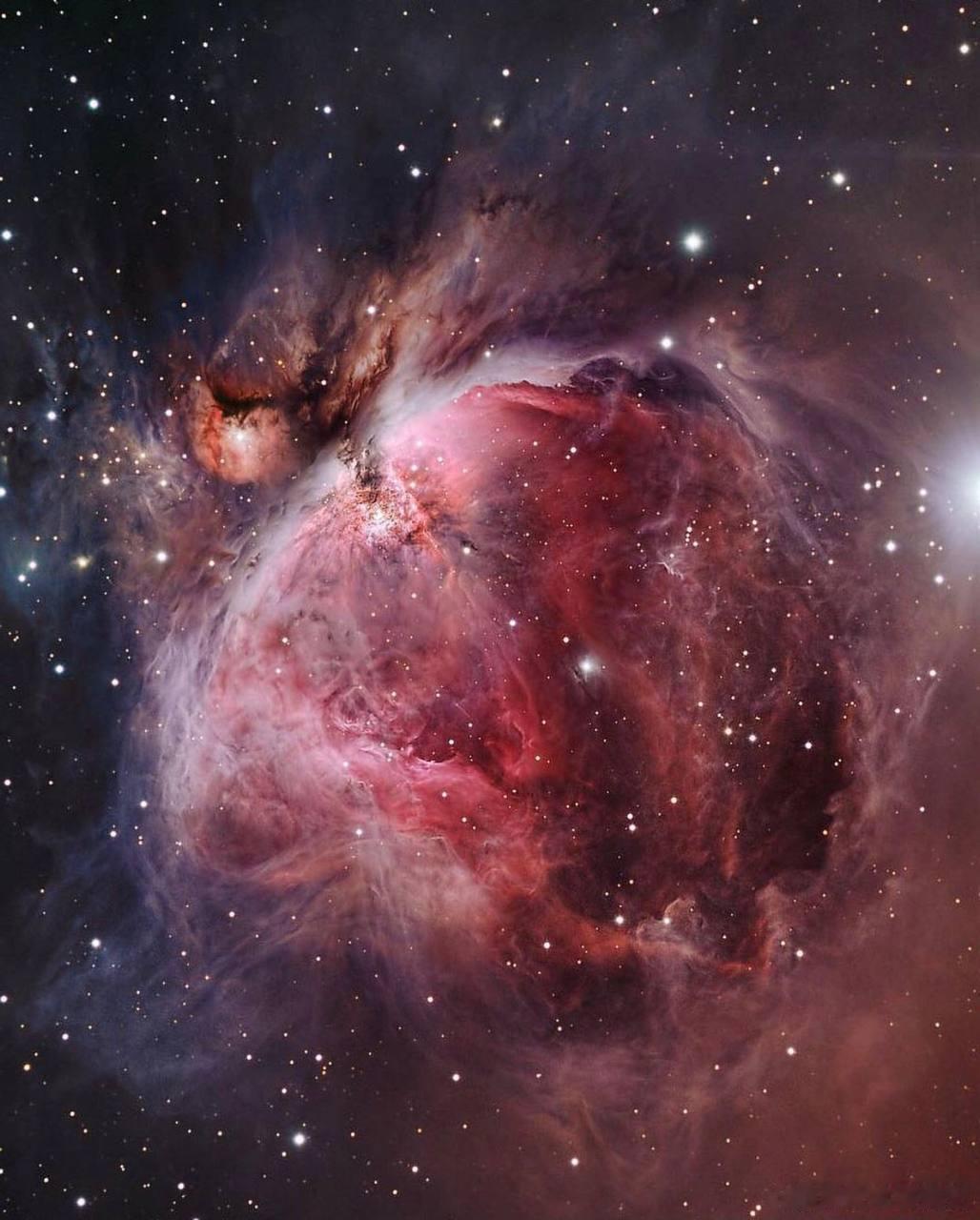 宇宙摇篮：猎户座大星云隐藏着什么？猎户座大星云是距离地球最近的大型恒星形成活跃区