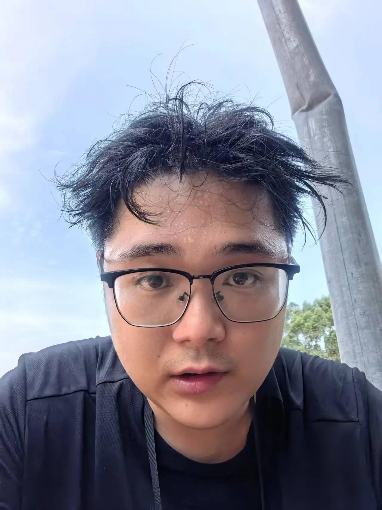 重庆失联的00后网格员，四川倒下的90后救灾小伙，我们这个时代，从不缺最可爱的人