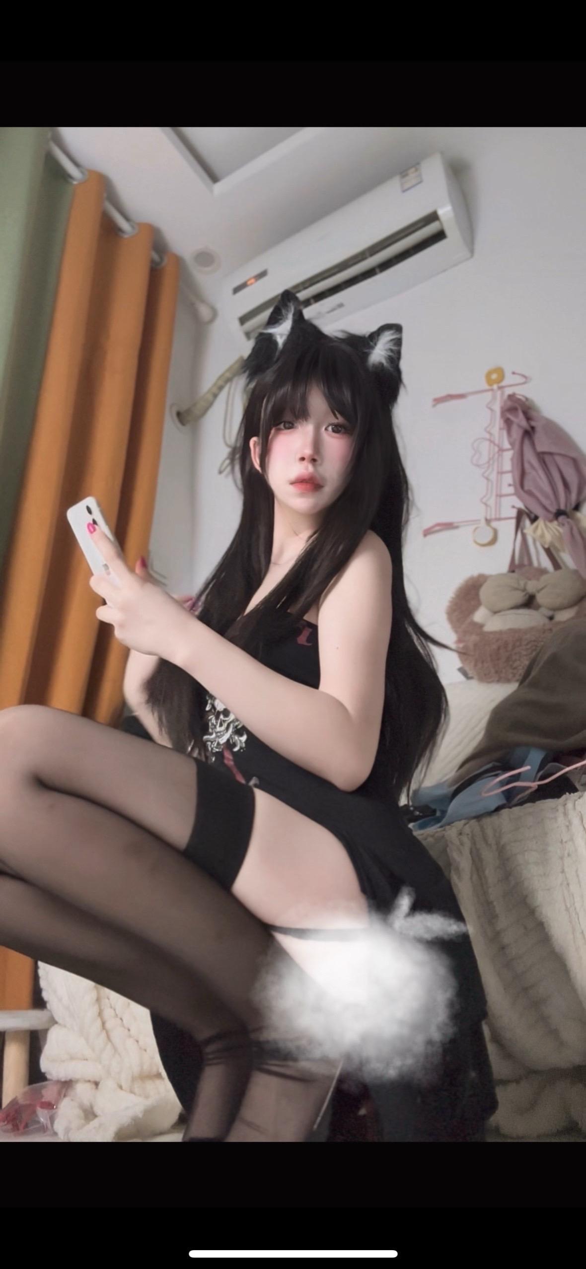 抬头 看着我。