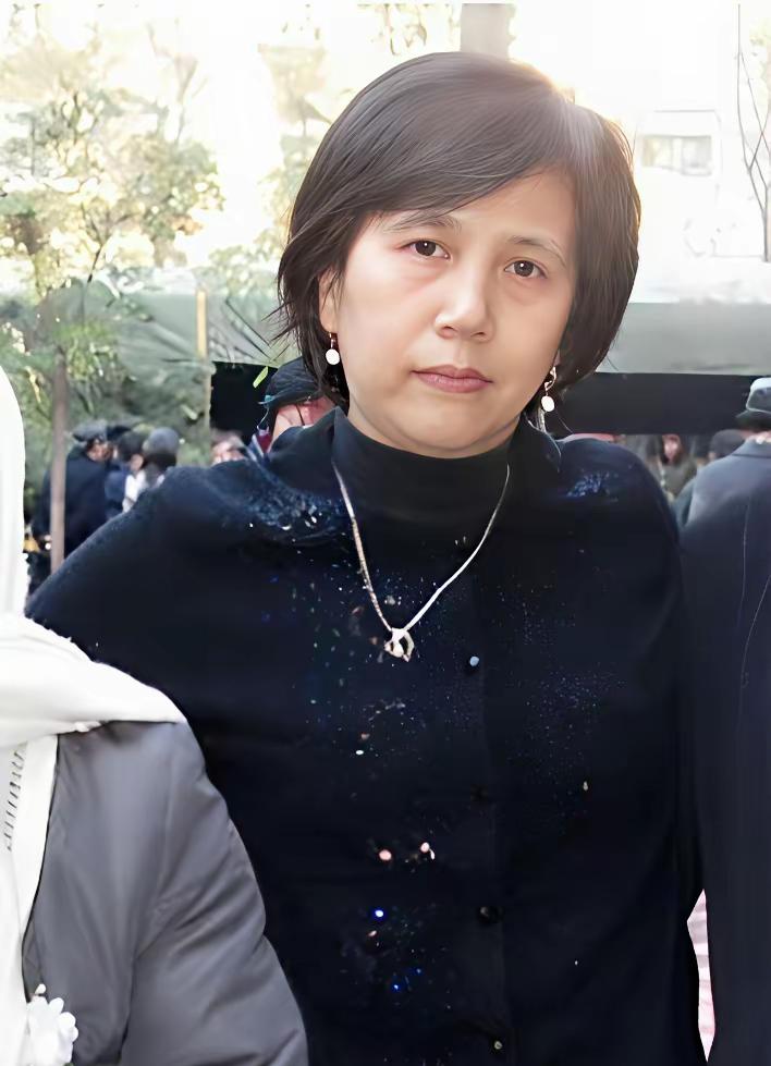 钱学森父女的“双向奔赴”：选择不同路，初心却同源1955年10月，44岁的钱