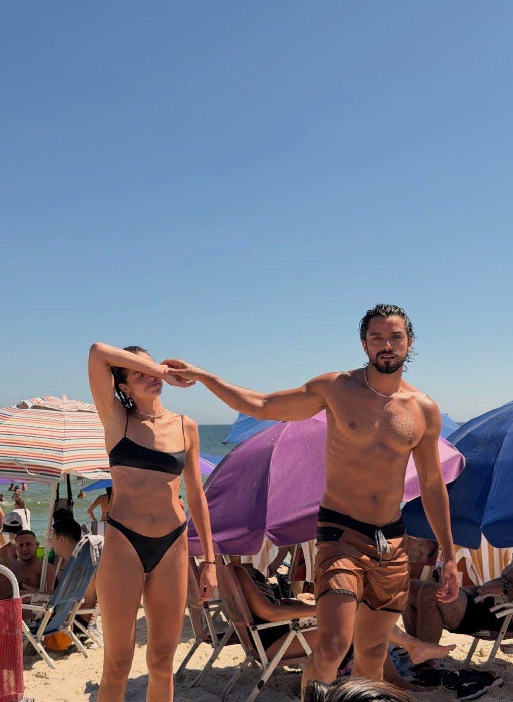 1.74 米的巴西演员模特阿加莎·莫雷拉(AgathaMoreira)和罗德